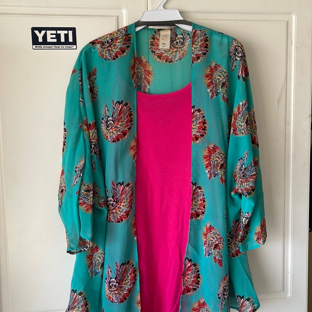 Clothes never worn - Picture 4 of 4